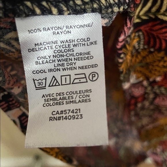 Loft Sleeveless peplum tank - Picture 4 of 4